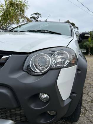 FIAT PALIO 1.8 MPI ADVENTURE WEEKEND 16V FLEX 4P MANUAL FIAT PALIO 1.8 MPI ADVENTURE WEEKEND 16V FLEX 4P MANUAL